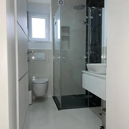 Apartman Iva - Private Pool Apartment
